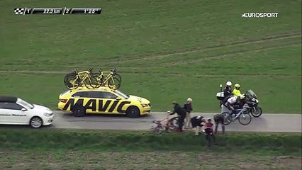 Paris - Nice: Romain Bardet'nin diskalifiye olmasına sebep olan yardım...