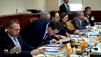 نتنياهو: لن نسمي شوارع على اسم عرفات ودرعي يطالب قرية جت بإزالة لافتة تحمل اسم عرفات