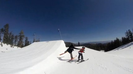 Un skieur a pleine vitesse percute un enfant.