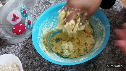 مطبخ ام وليد حلوة بالجلجلان و المربى