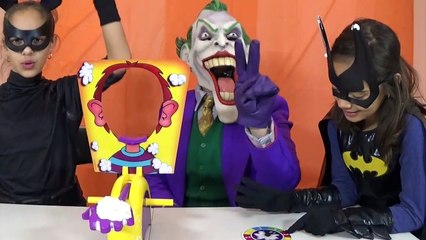 JOKER VS CATWOMAN VS BATGIRL Pie Fac