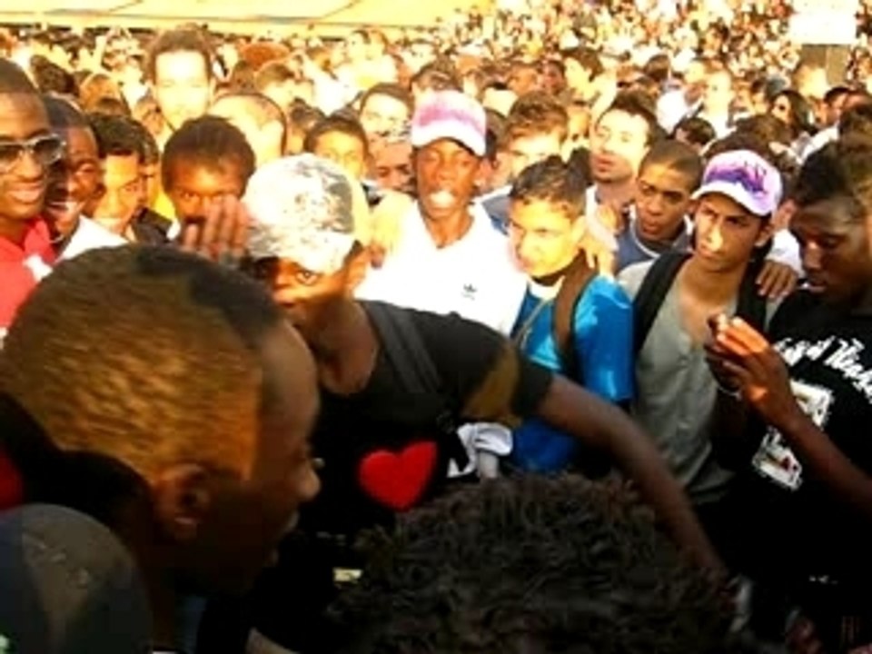 Karmapa battle @ bastille tekno parade part3