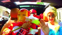 Мстители Супергерои танцы в машине!! Человек-паук против Железного человека против Халка против capatin Америки против