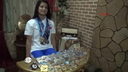 Şampiyonalara Hayali Havuzda Hazırlanıyor