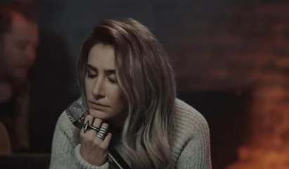 Sıla'dan yeni klip: Yan Benimle