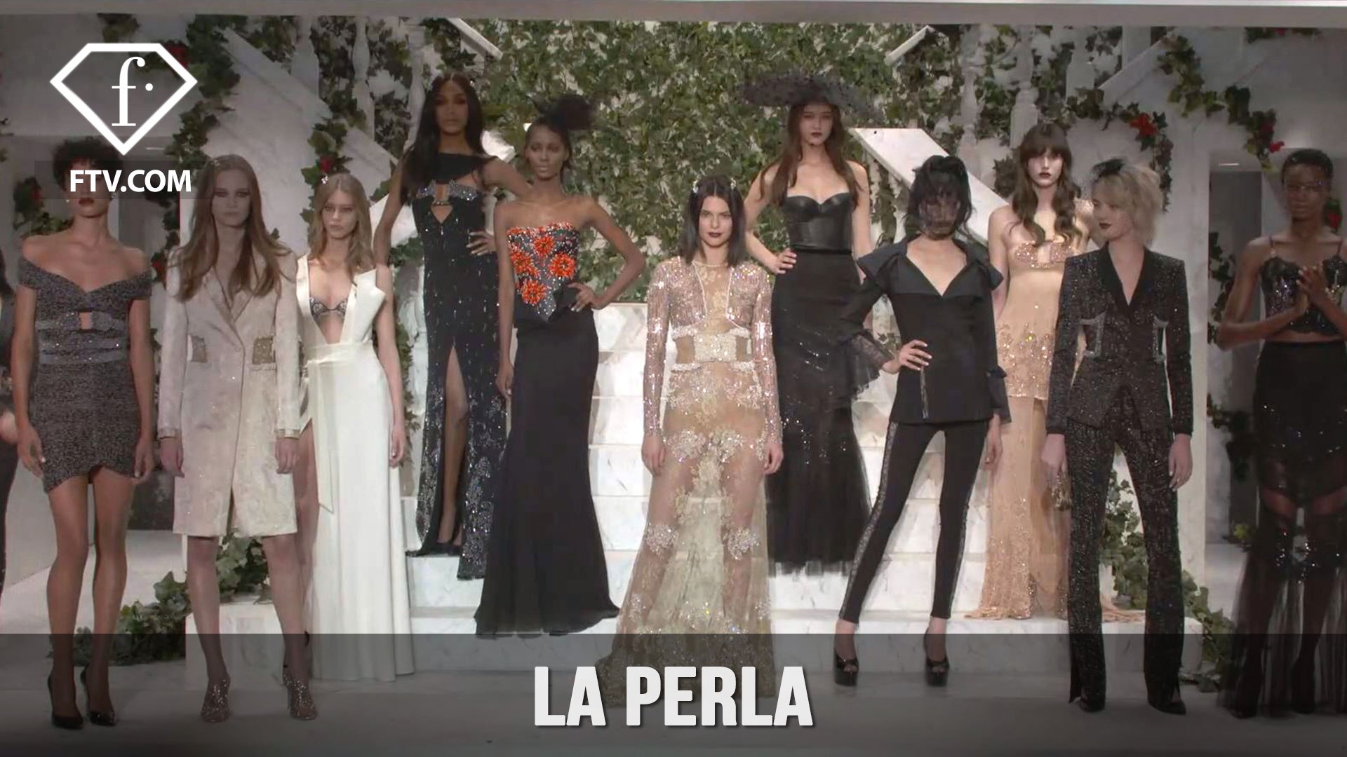 New York Fashion Week 2017-18 - La Perla | FTV.com - video Dailymotion