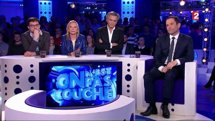 Video herunterladen: Benoît Hamon clashe Yann Moix dans ONPC