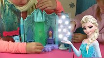 Disney Frozen Magical Lights Palace with Elsa Olaf - Palacio de Luces Mágicas de Elsa con
