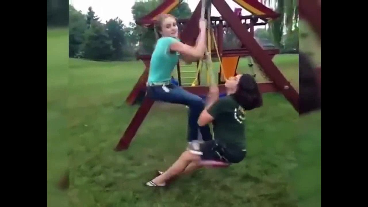 Girls fail So So Funny !!! HAHAHA  (y)