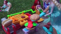 ELSAs Barbecue! ELSA toddler gets burned! Anna scared of bees! Elsa & Anna toddlers enjoy