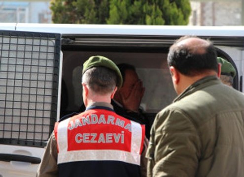 Alaattin Çakıcı Dua Ederek Ameliyat İçin Hastaneye Geldi