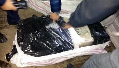 SAHTE GÜMRÜK MÜHÜRLÜ TIRDAN 196 BİN 500 PAKET KAÇAK SİGARA ELE GEÇİRİLDİ