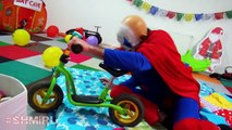 Batman vs Crazy Clown Superman Fun Superhero Animations