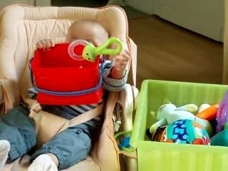 je prends mes jouets!!