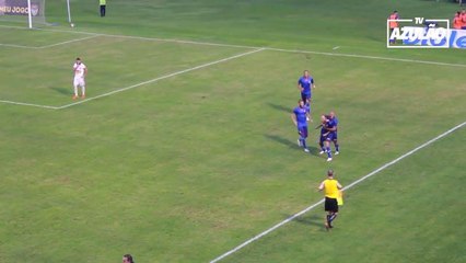 Que pintura! Carlão faz golaço de bicicleta pelo São Caetano