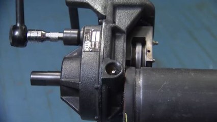 Ranurado manual y ranurado en altura demostración - Reed Manufacturing