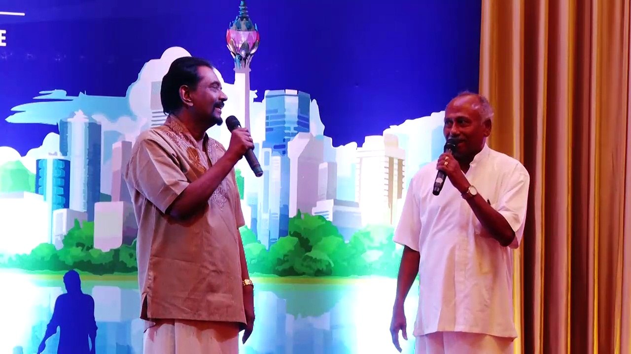 මහා කකුළුවා පොඩි එවුන්ට කෙලින් යන්න කියලා උන් ඇදේට යනවා... එහෙනං හිටං.....ගිහින් එන්නම්....