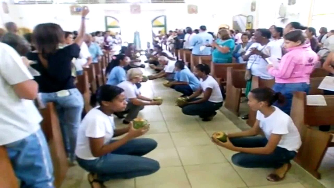 Sacrílega "missa do coco"
