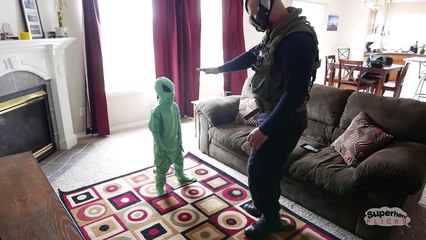 Blue Spiderman vs Genie - Magic Fun Battle, Spiderman Learns Magic! | Real Life Superhero