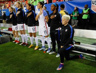 US Soccer: Players must 'stand respectfully' during national anthem