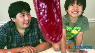 GUMMY JOKER TONGUE Viper Tongue Gummy Pizza Marvel Egg Surprise Toy Candy Review Ryan ToysReview-vWVp8FPo6A8