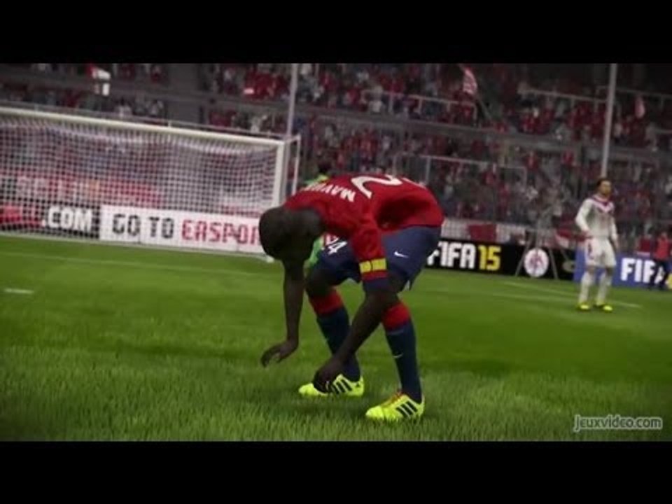 Reportage : PES 15 vs FIFA 15