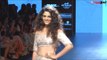 Saiyami Kher walks the ramp at Lakme Fashion Week, watch video | Filmibeat