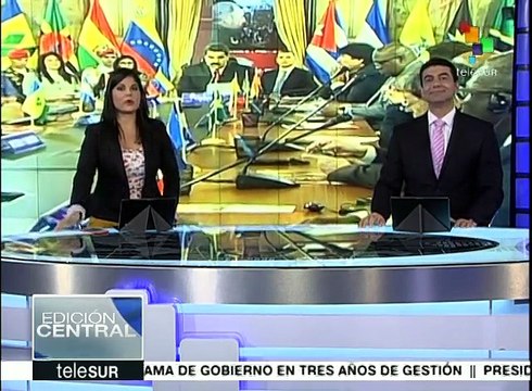 Red de Intelectuales debaten sobre rol de los medios en la actualidad