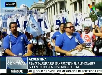Maestros argentinos cumplen primera jornada de paro de 48 horas