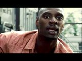 OMAR SY dans la Cage aux Raptors - JURASSIC WORLD Extrait
