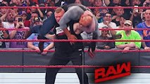 OMG Brock Lesnar Attacks Goldberg - Brock lesnar F5 to Goldberg - WWE Raw 6 March 2017