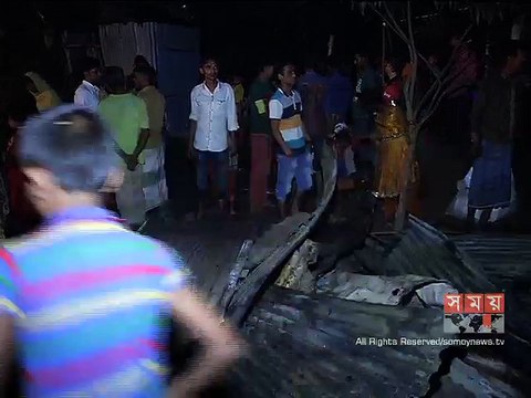 হাজারীবাগে একটি বস্তিতে আগুনে পুড়ে গেছে ৭০টি বাড়ি