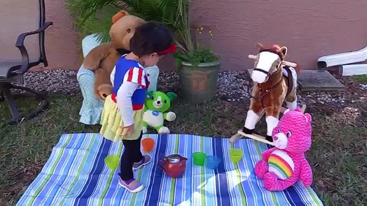 Snow White Baby & Maleficent tea party? w/ Minion, Vampire, Frozen Elsa, Catwoman