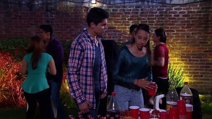 Gerardo tiene un arranque de celos | El más profundo amor