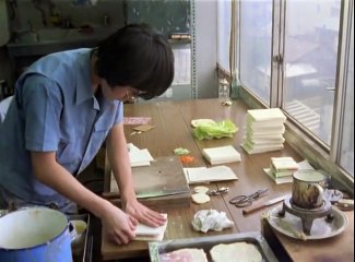 Making Wax Models of Food in Japan
