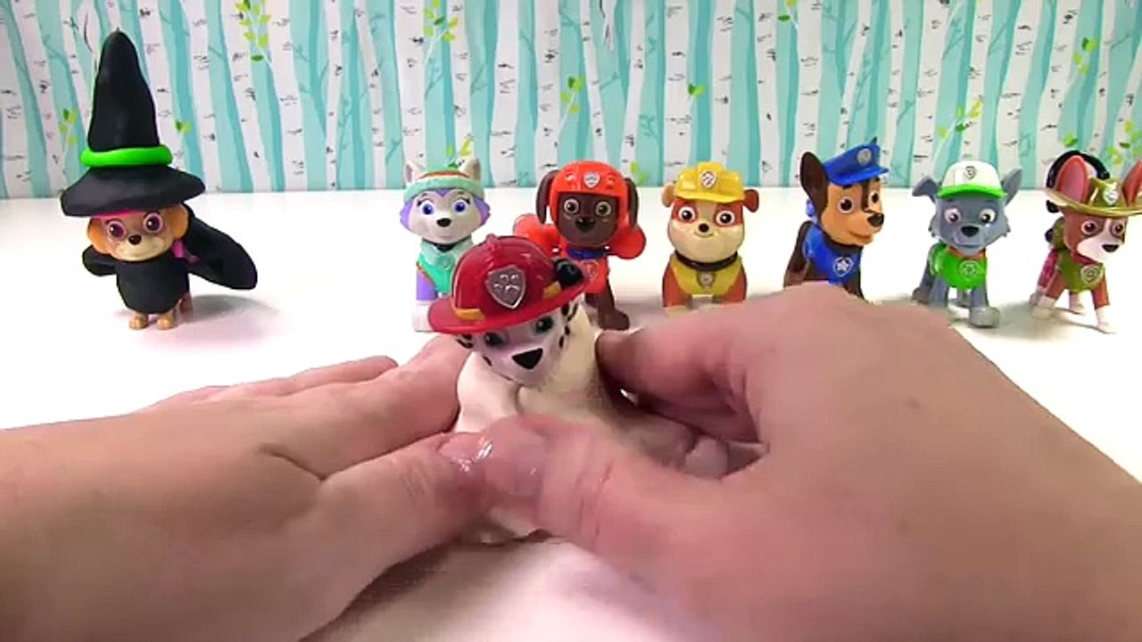 How to Make Easy Paw Patrol DIY Play Doh Halloween Costumes | Fizzy Toy Show