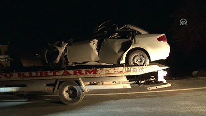 Konya'da otomobil kamyonla çarpıştı: 1 ölü, 2 yaralı