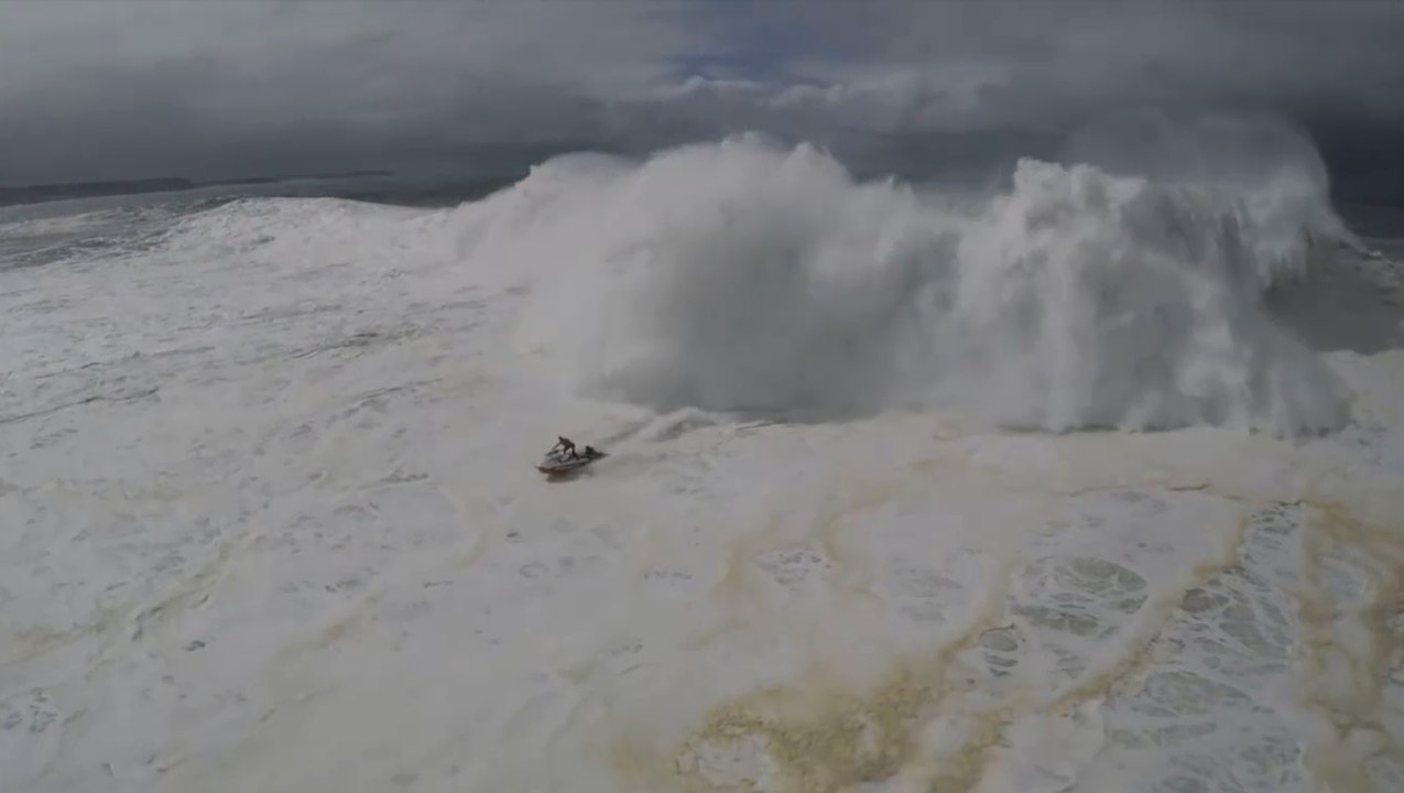 Un sauvetage en jet-ski qui tourne mal.
