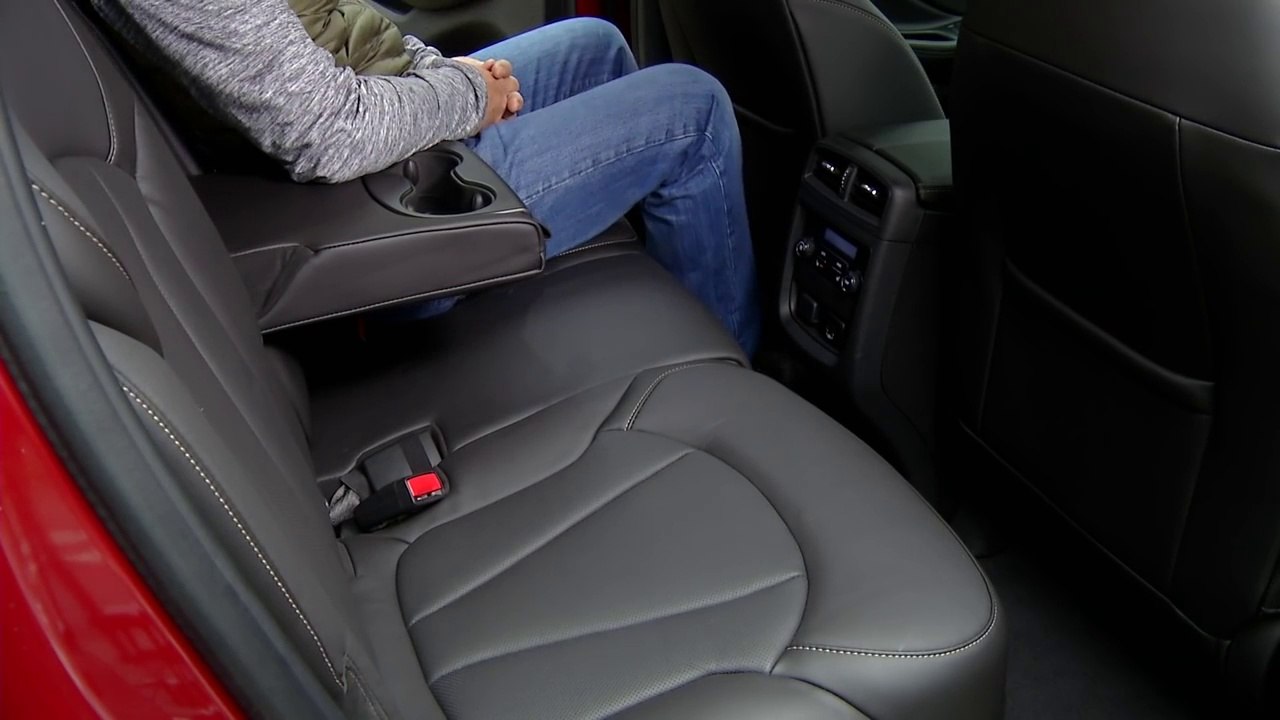 2017 Buick Envision Premium AWD Car Review-awi-24Flm7o