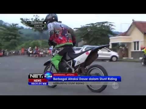 Atraksi Berbahaya di Atas Sepeda Motor - NET24