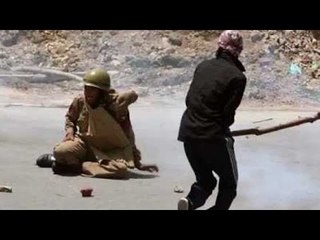 Indian Army man attacked by mob in Kashmir- Oneindia Kannada