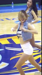 04.161126 아산 우리은행 위비 서현숙 치어리더 - 댄싱킹 Dancing King [FANCAM_직캠] - YouTube