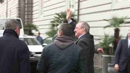 Florentino Pérez llega al hotel del Madrid