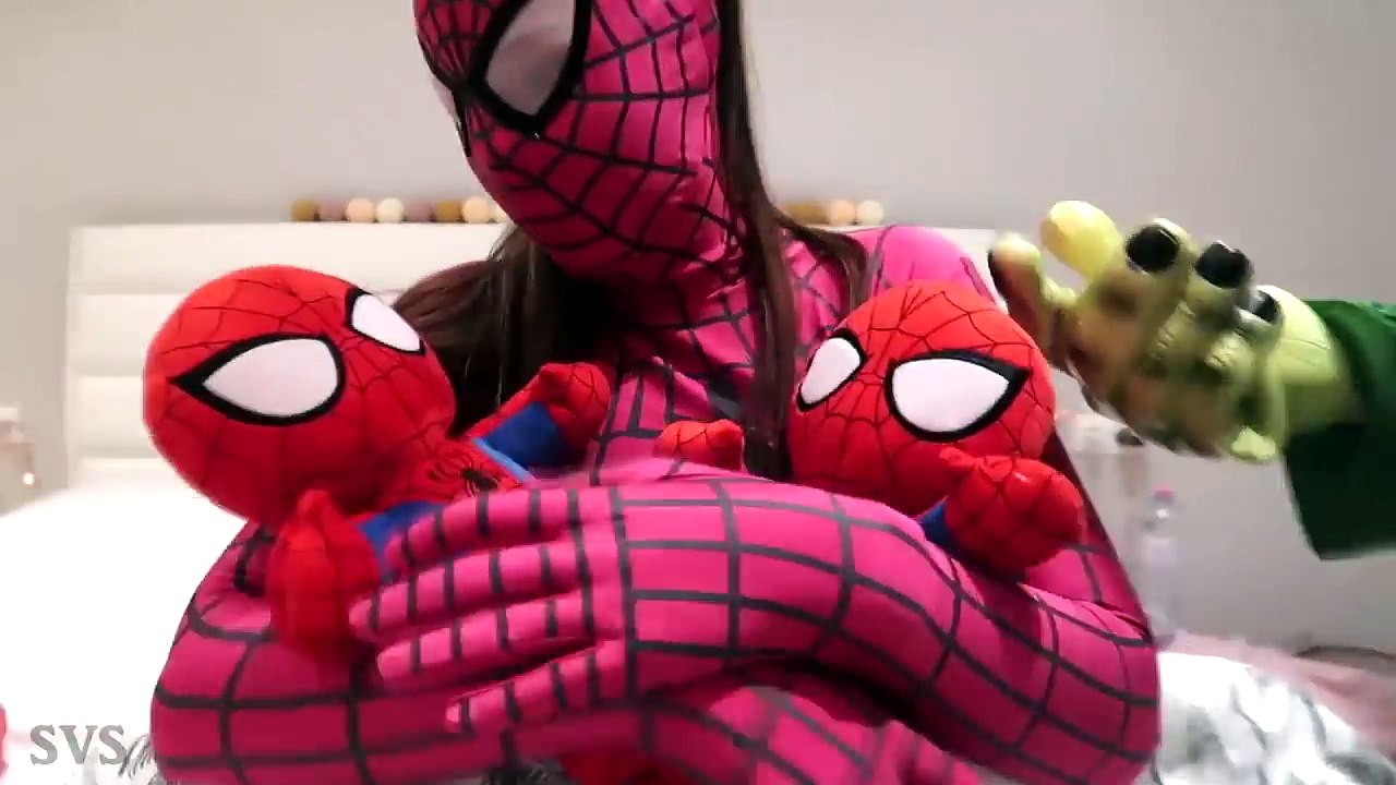 Double Pregnant FROZEN ELSA vs DOCTOR! w/ Spiderman vs Joker Maleficent Hulk Baby - Superh