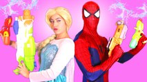 Spiderman vs Frozen Elsa Water Gun Battle! w_ Pink Spidergirl, Anna, Wonder Woman, Prank & Gum -)
