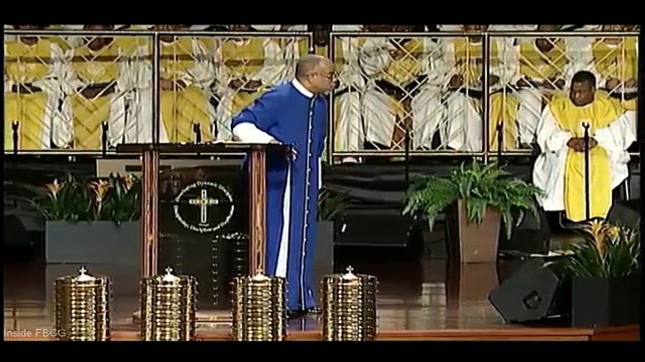 Proclaiming the Lords Death Pastor John K. Jenkins Sr. (1 Corinthians 11:23 - 26)