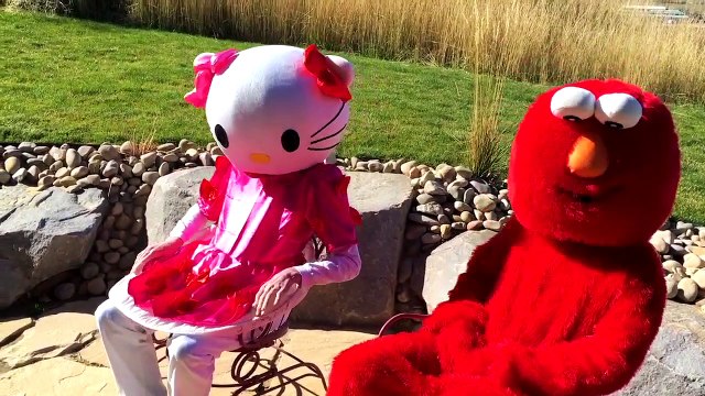 Joker Girl vs Bad Baby Twins BUTT PAINT PRANK w/ Frozen Elsa Spiderman Hulk Real Life Supe