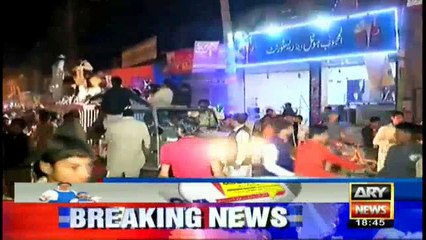 Groom in Multan arrives at wedding on lion's cage