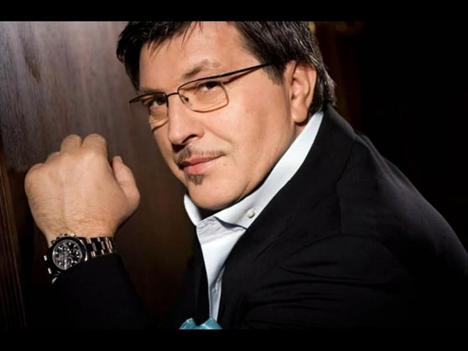 Serif Konjevic - Zaljubljena srca dva (uzivo)