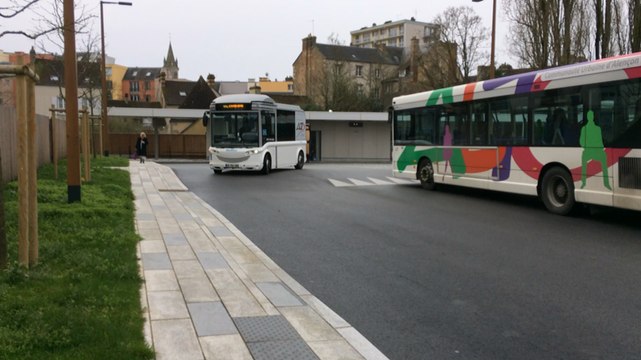 Premier jour de circulation de la navette électrique et gratuite